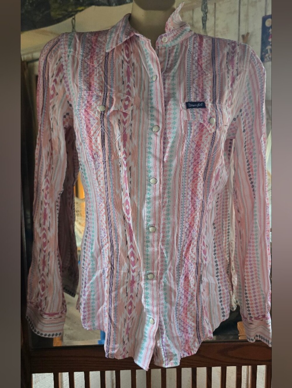 Wrangler Retro Pink Southwestern Printed Stripe Western Pearl Snap Shirt Size:Sm